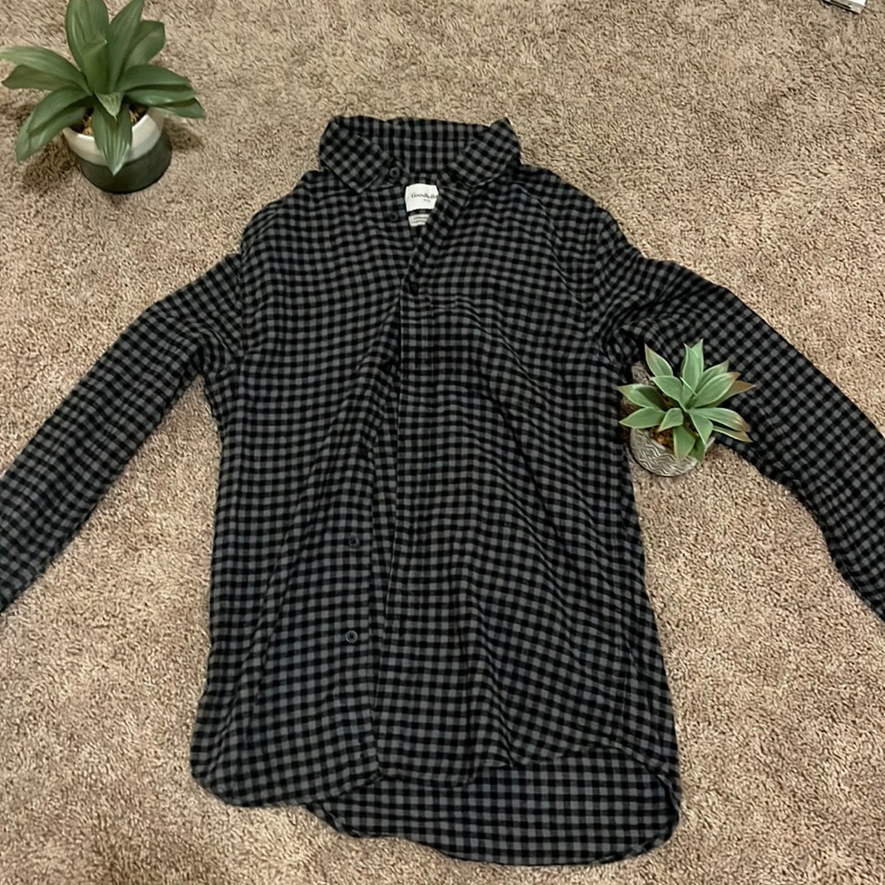 GOODFELLOW BUTTON UP